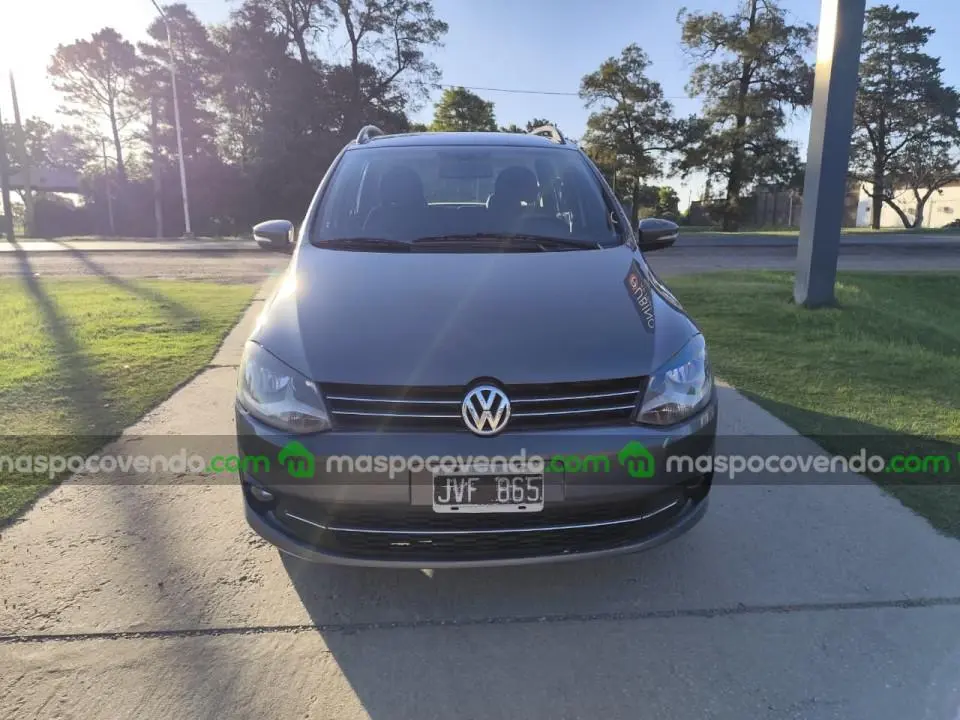 Volkswagen Suran Highline 1.6  0 - foto 3