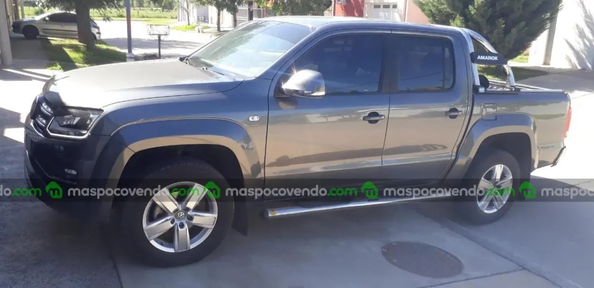 Volkswagen Amarok Higline 4X2 Manual  0 - foto 2
