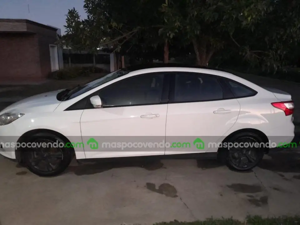 Ford Focus  0 - foto 2