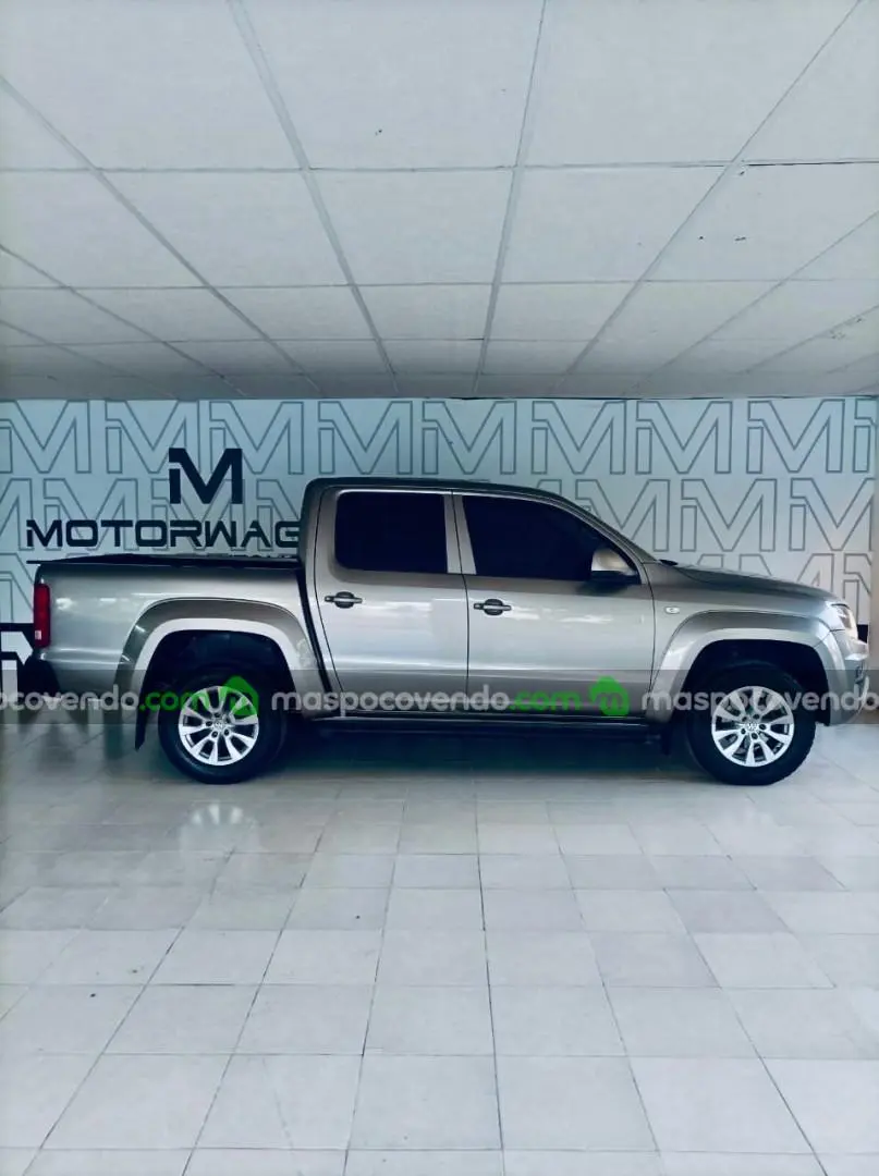 Volkswagen Amarok Confort 4X2 Automática  0 - foto 2
