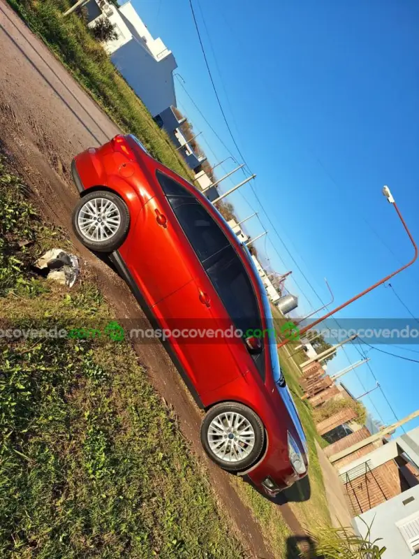 Ford Focus 3 0 - foto 1