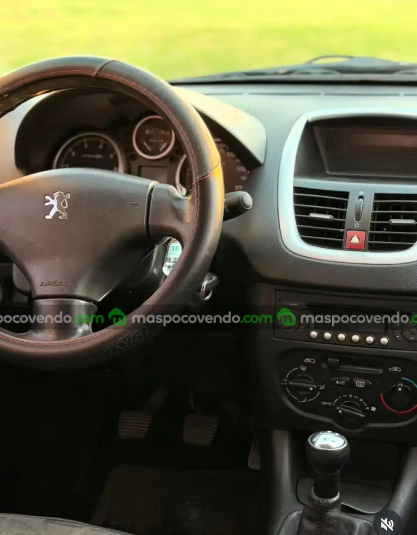 Peugeot 207 Compact Xs 1.4 5P - foto 2