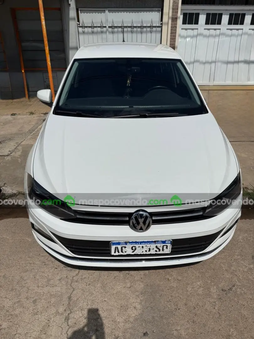 Volkswagen Virtus Higline-Kms 100Mil  0 - foto 2