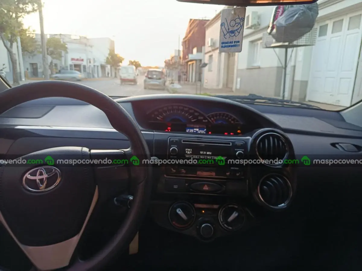 Toyota Etios Xs 2016  2016 - foto 4