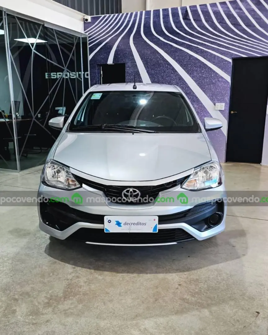 Toyota Etios 1.5 5P X 6Mt L18 2023  2023 - foto 2