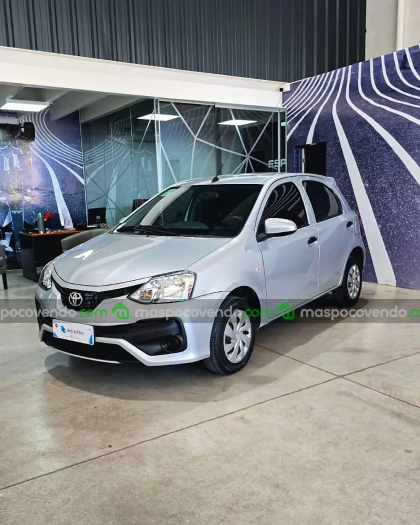 Toyota Etios 1.5 5P X 6Mt L18 2023  2023 - foto 4