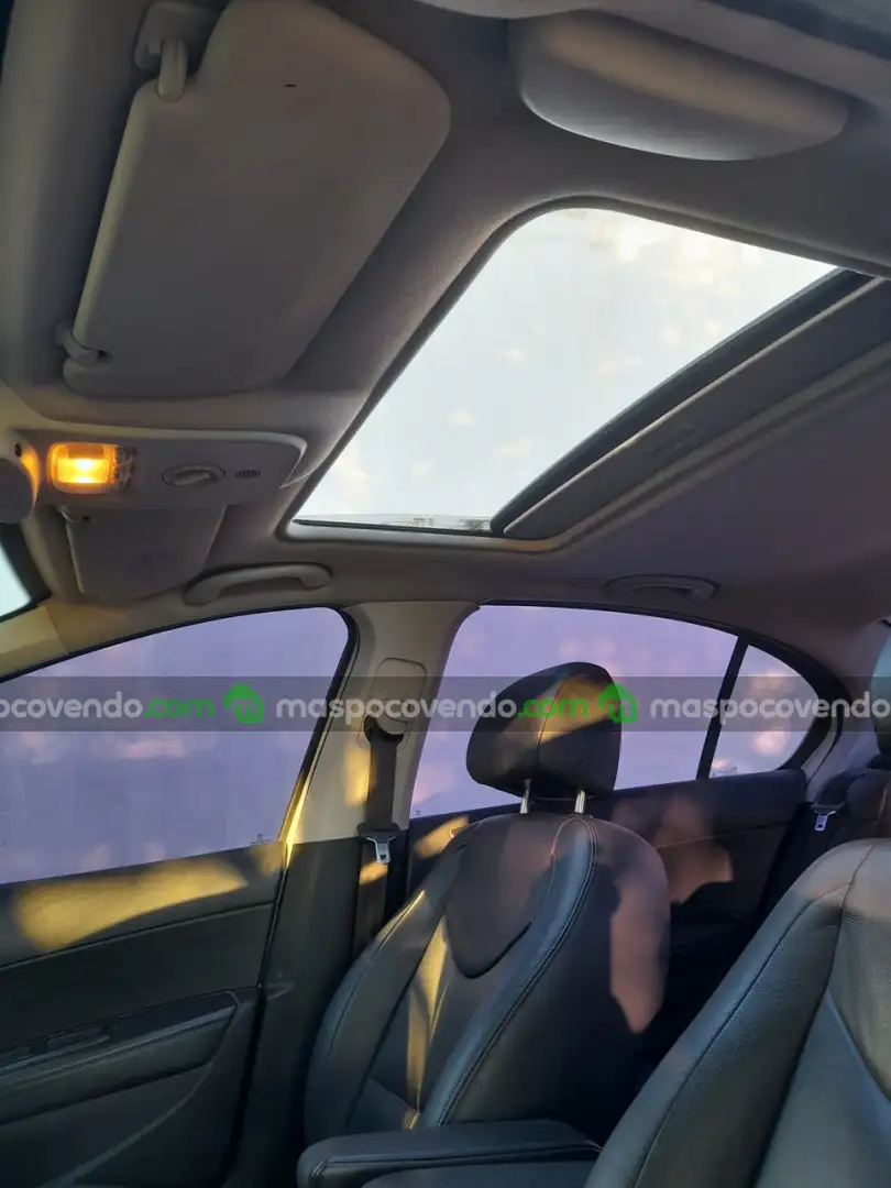 Peugeot 408 - foto 5