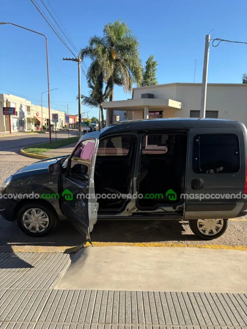Renault Kangoo 1.6 Confort / Modelo 2017 / 168.000 Kms  2017 - foto 5