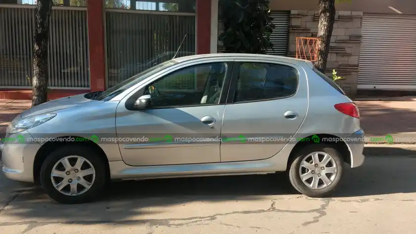 Peugeot 207 - foto 2