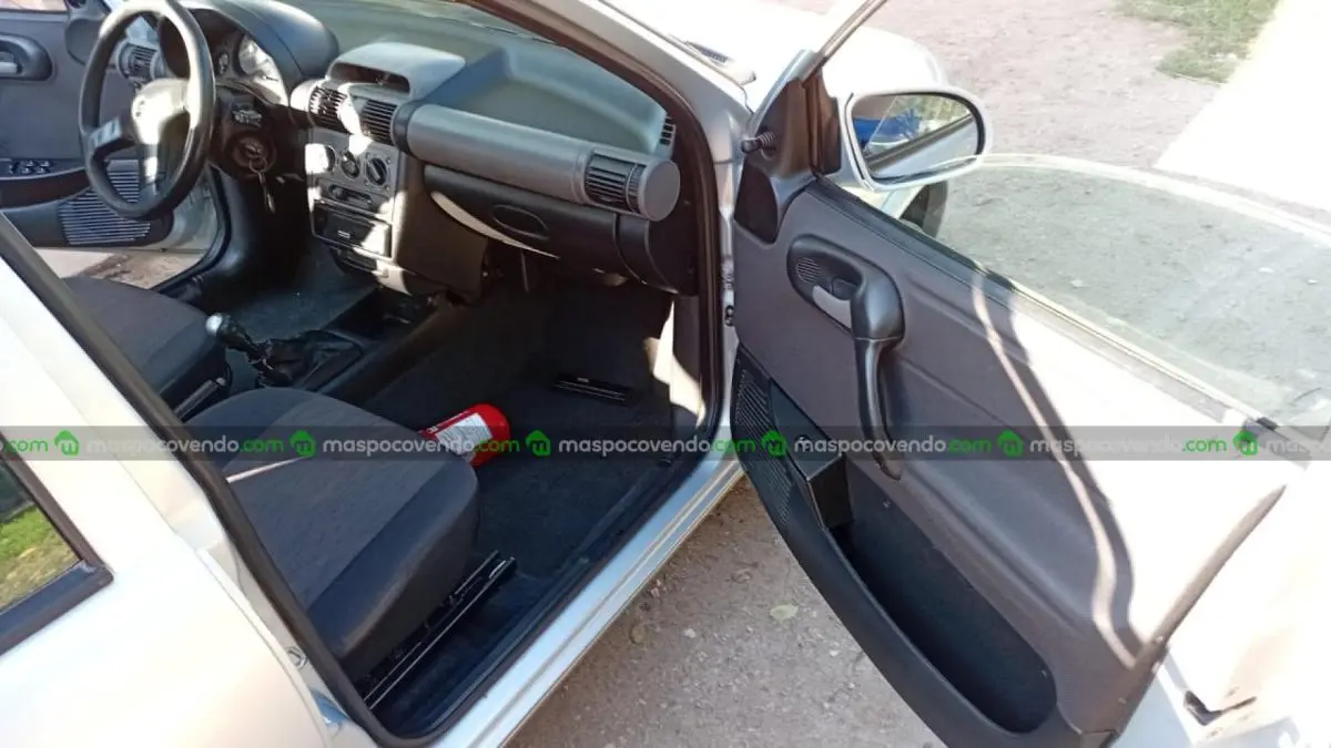 Chevrolet Corsa Classic  0 - foto 4