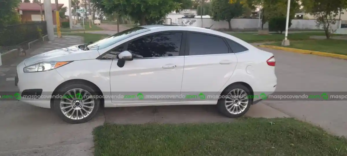 Ford Fiesta - foto 5