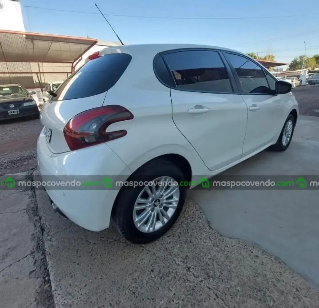 Peugeot 208 Allure 2018  2018 - foto 3