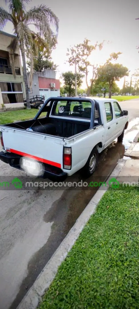 Nissan Np300 2012  2012 - foto 5
