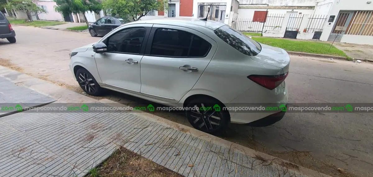 Fiat Cronos Precision 2025 Cvt 16.000Km  2025 - foto 4