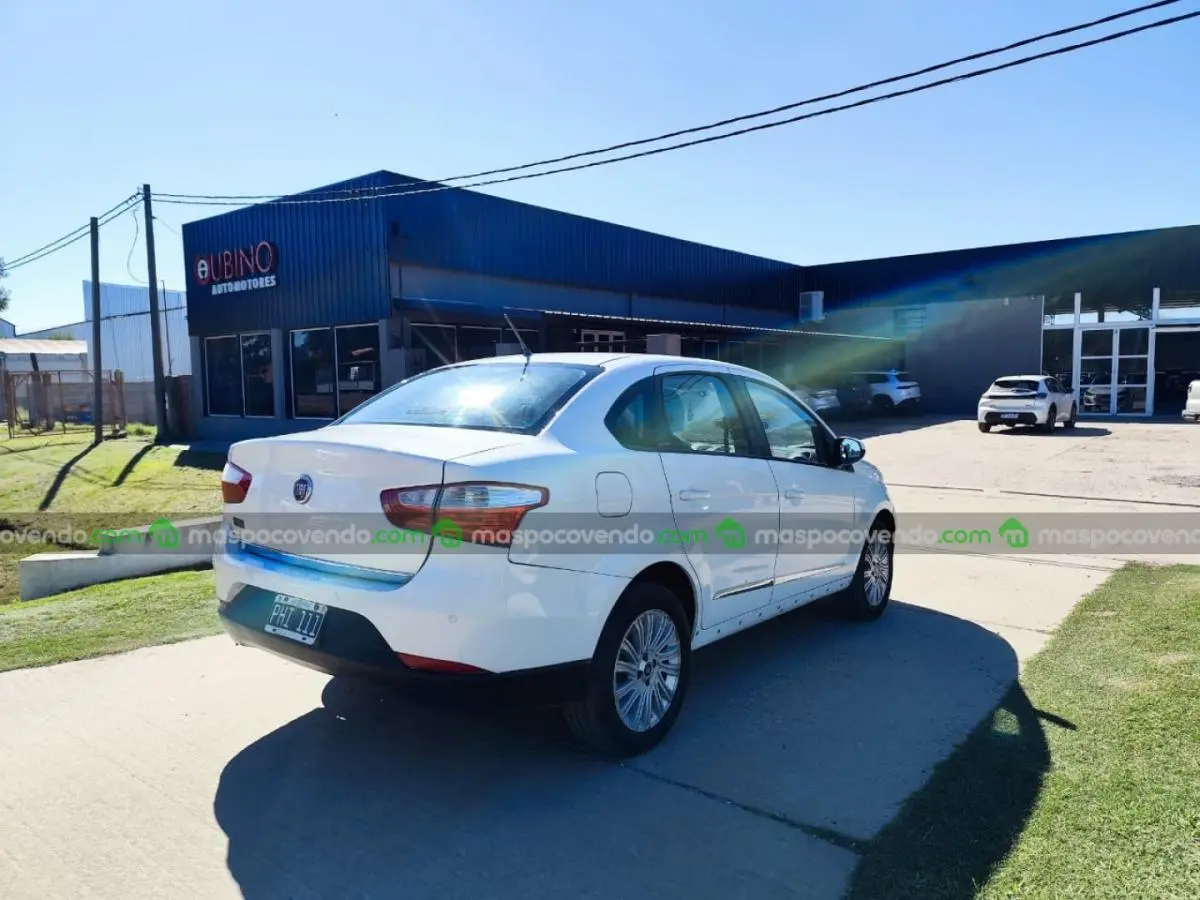 Fiat Grand Siena Essence 1.6 16V  0 - foto 2