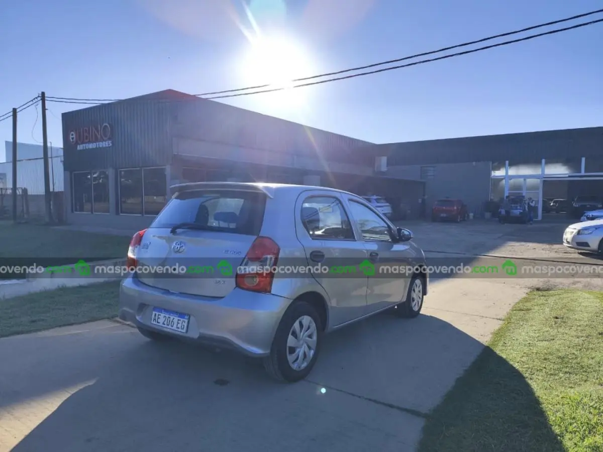 Toyota Etios X 1.5 6M/T  0 - foto 2