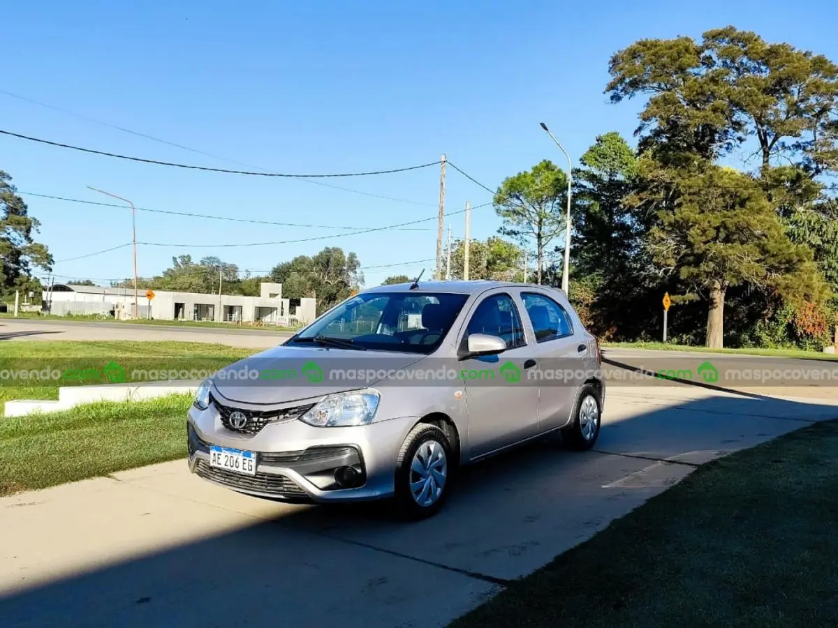Toyota Etios X 1.5 6M/T  0 - foto 4