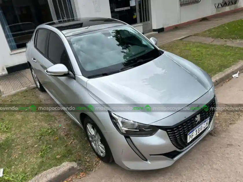 Peugeot 208 - foto 3