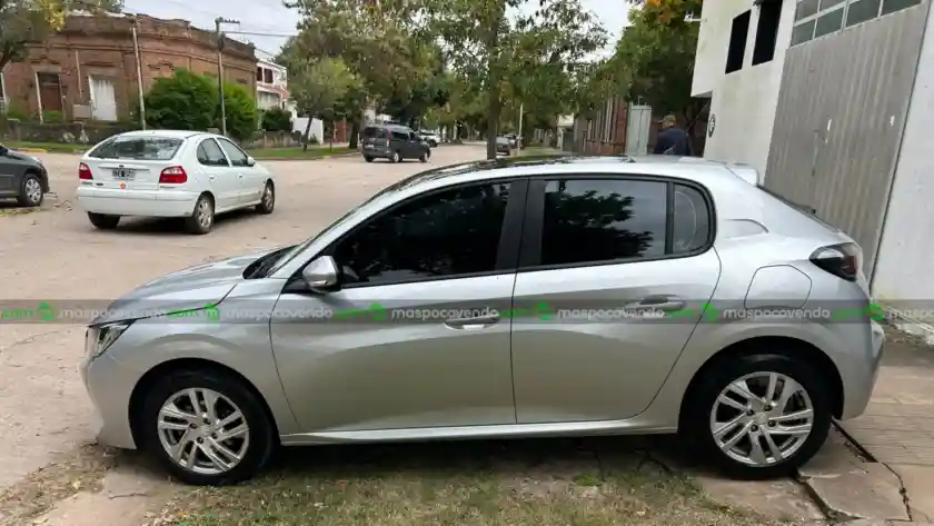 Peugeot 208 - foto 4