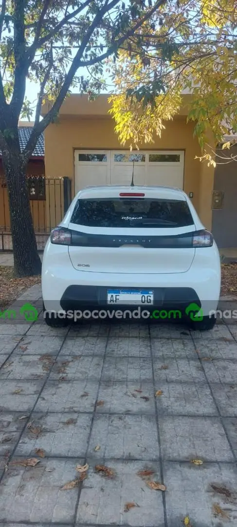 Peugeot 208 L/20 1.2 Like - Año 2023 - Único Dueño.  2023 - foto 2