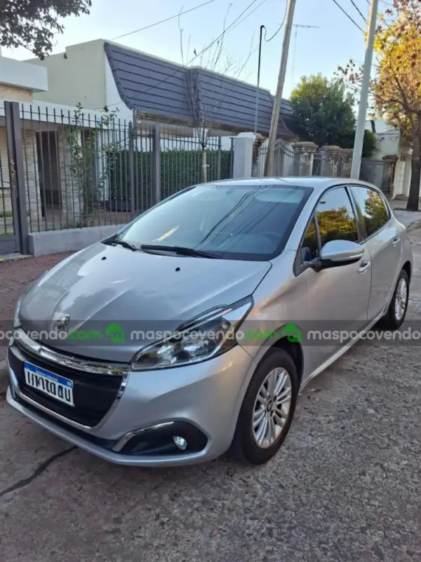 Peugeot 208 Allure 1.6 2018  2018 - foto 1