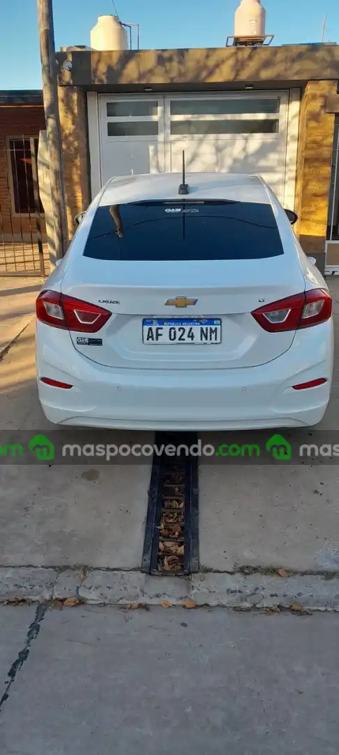 Chevrolet Cruze - foto 4