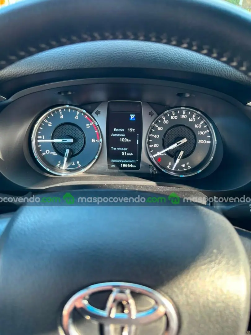 Toyota Hilux Srv 4X2 Automática - 2025  2025 - foto 5