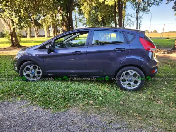 Ford fiesta kinetic titanium 2013 2013 - foto 1