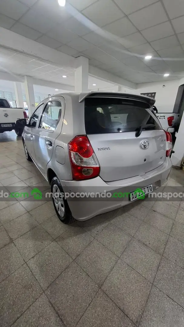 Etíos X 2018 5 Puertas  2018 - foto 2