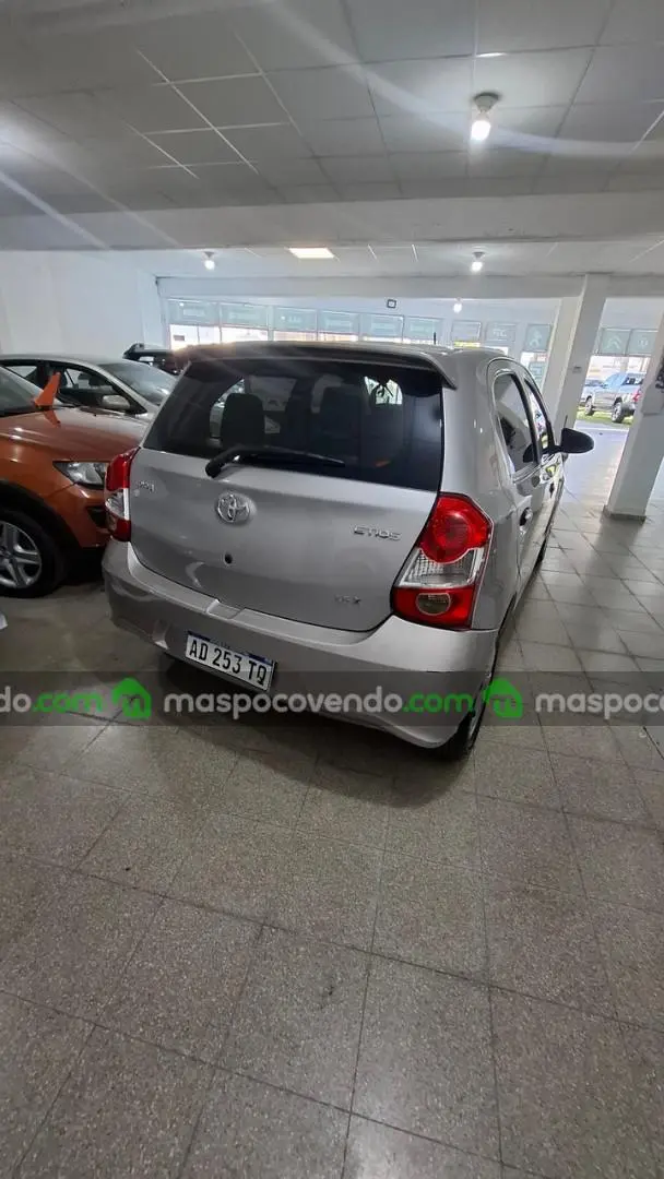 Etíos X 2018 5 Puertas  2018 - foto 3