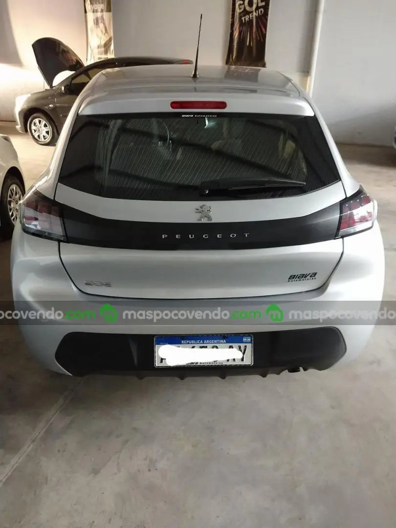 Peugeot 208 Año 2021.  2021 - foto 3