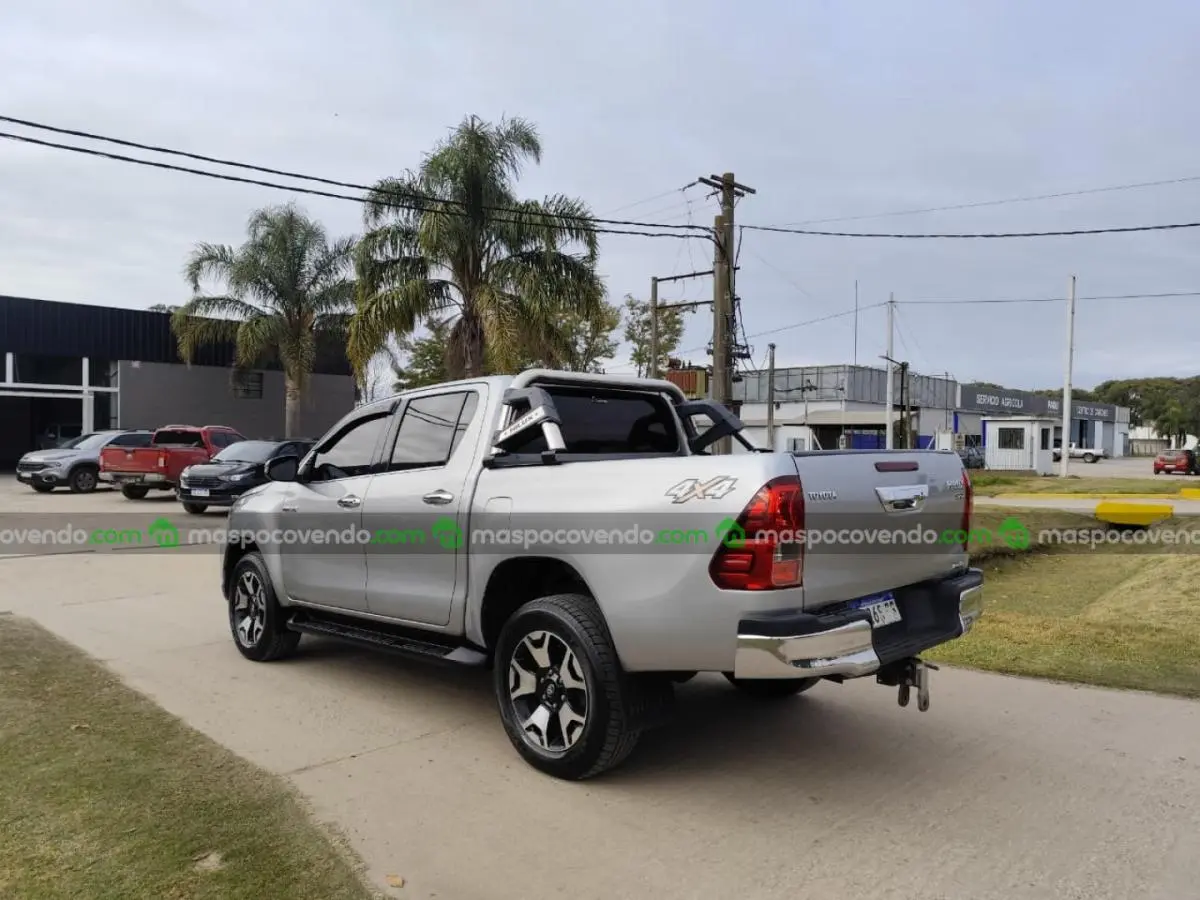Toyota Hilux Dc Srx 2.8 Tdi At 4X4  0 - foto 5