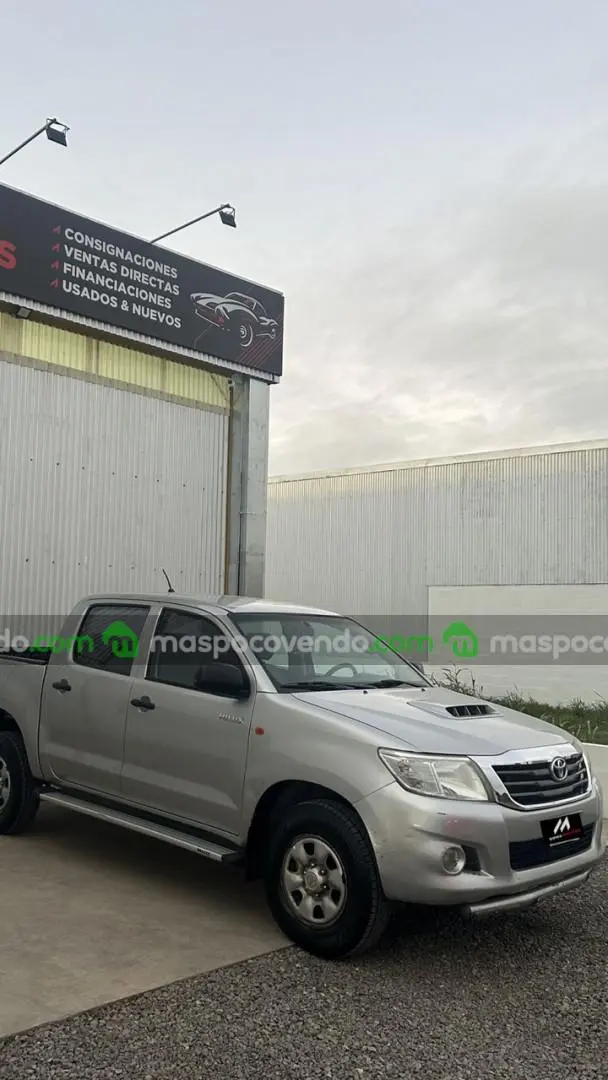 Toyota Hilux 2.5 4X2  0 - foto 2