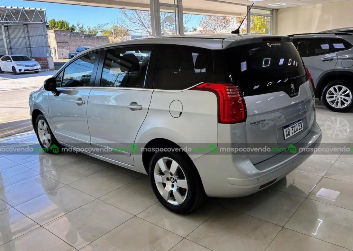 Peugeot 5008 Allure 1.6T Automatico 7A  0 - foto 3