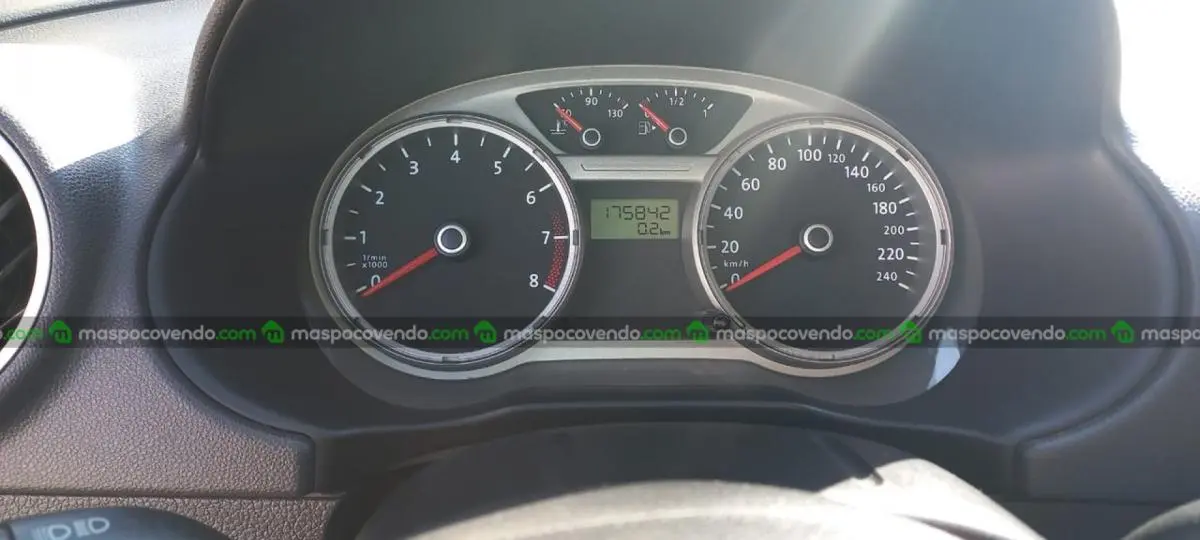Volkswagen Voyage 2011  2011 - foto 5