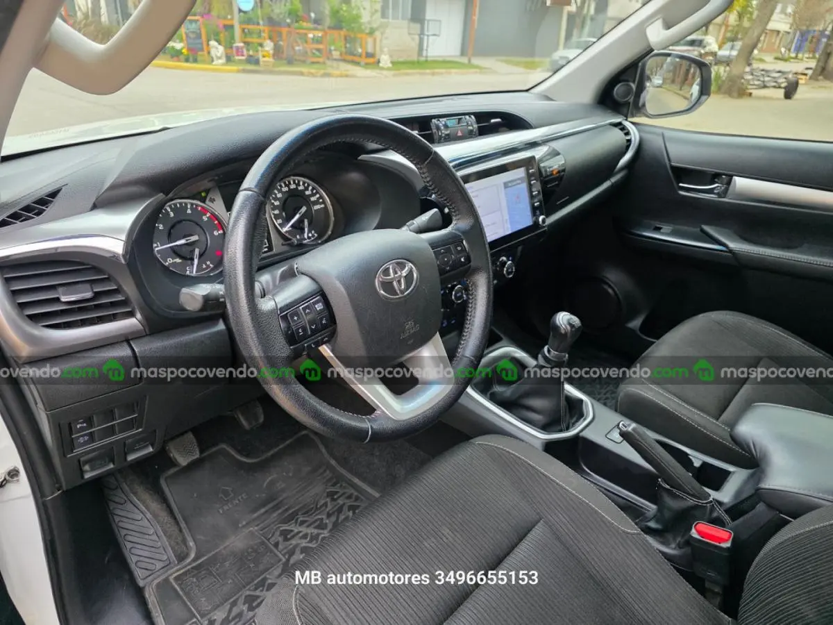 Toyota Hilux Srv 4X4 2021 50Mil Km  2021 - foto 3