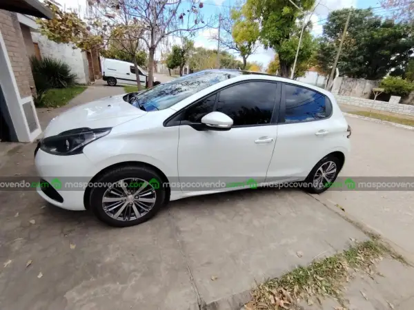 Peugeot 208 Allure 2017  2017 - foto 1