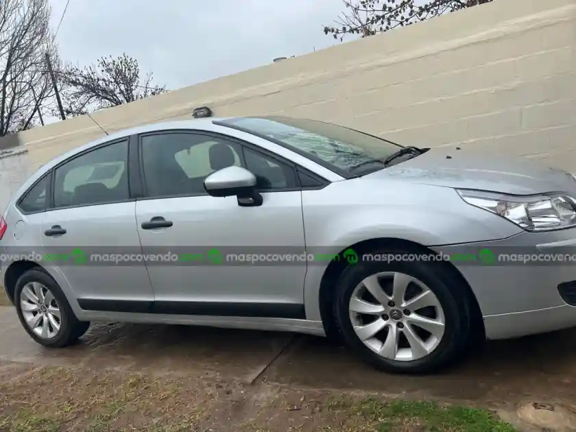Citroën C4 - foto 1