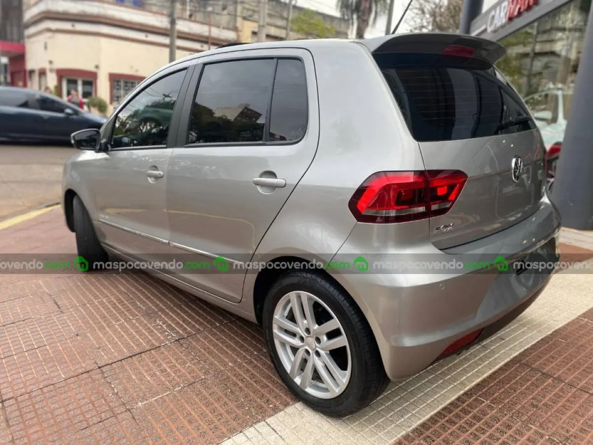 Volkswagen Fox 1.6 5P Highline L17 2017  2017 - foto 3