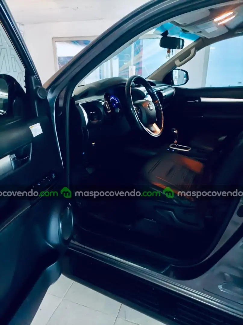 Toyota Hilux Srv 4X4 Aut. 2019  2019 - foto 3