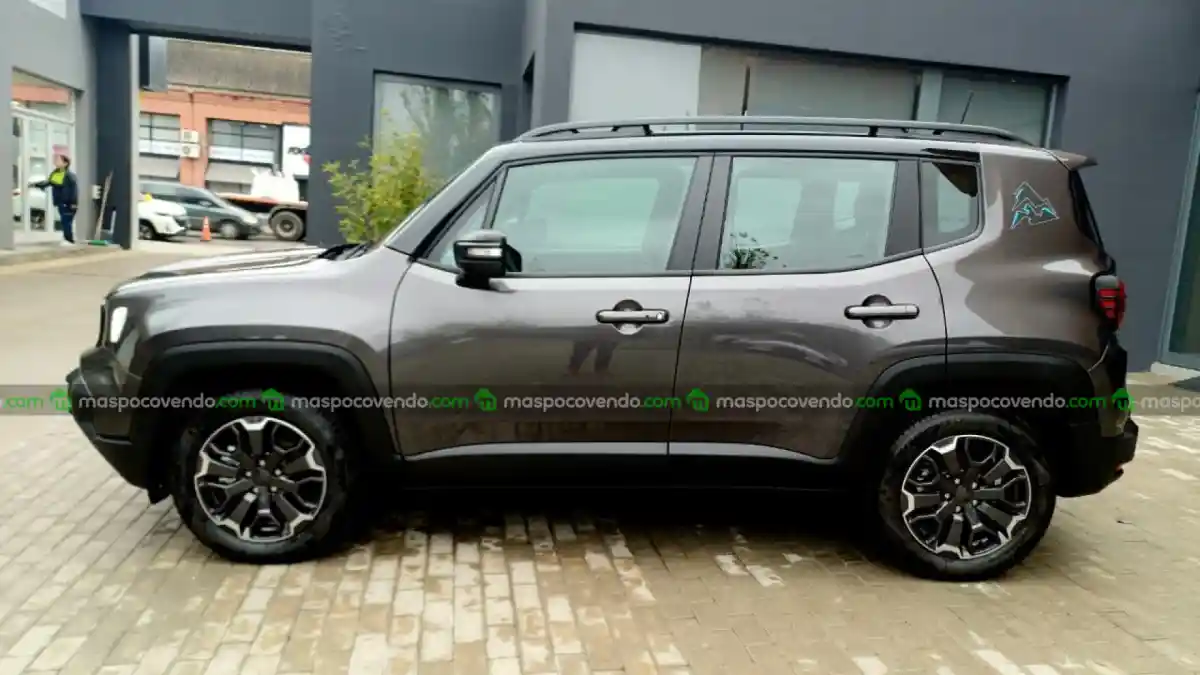 Jeep Renegade Altitude 1.3T - foto 4