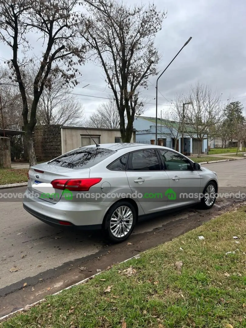 Ford Hermoso Focus  0 - foto 3