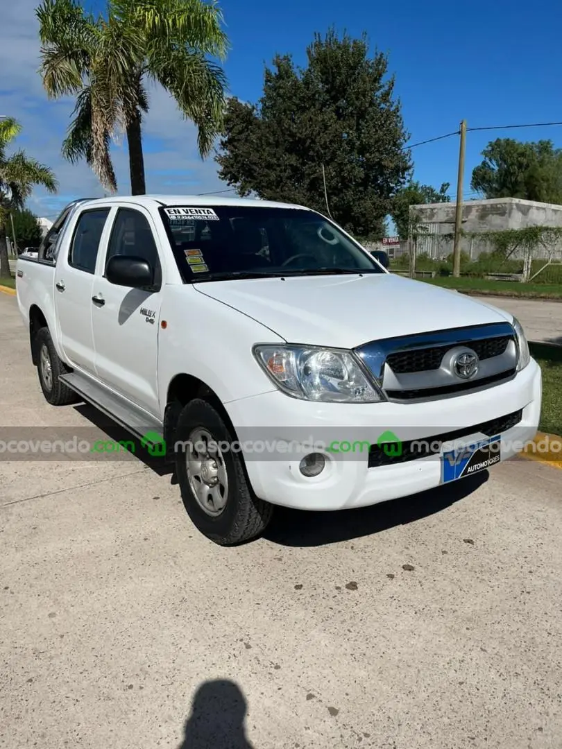 Toyota Hilux 4X2 Cabina Doble Dx Pack 2.5 Td  0 - foto 3
