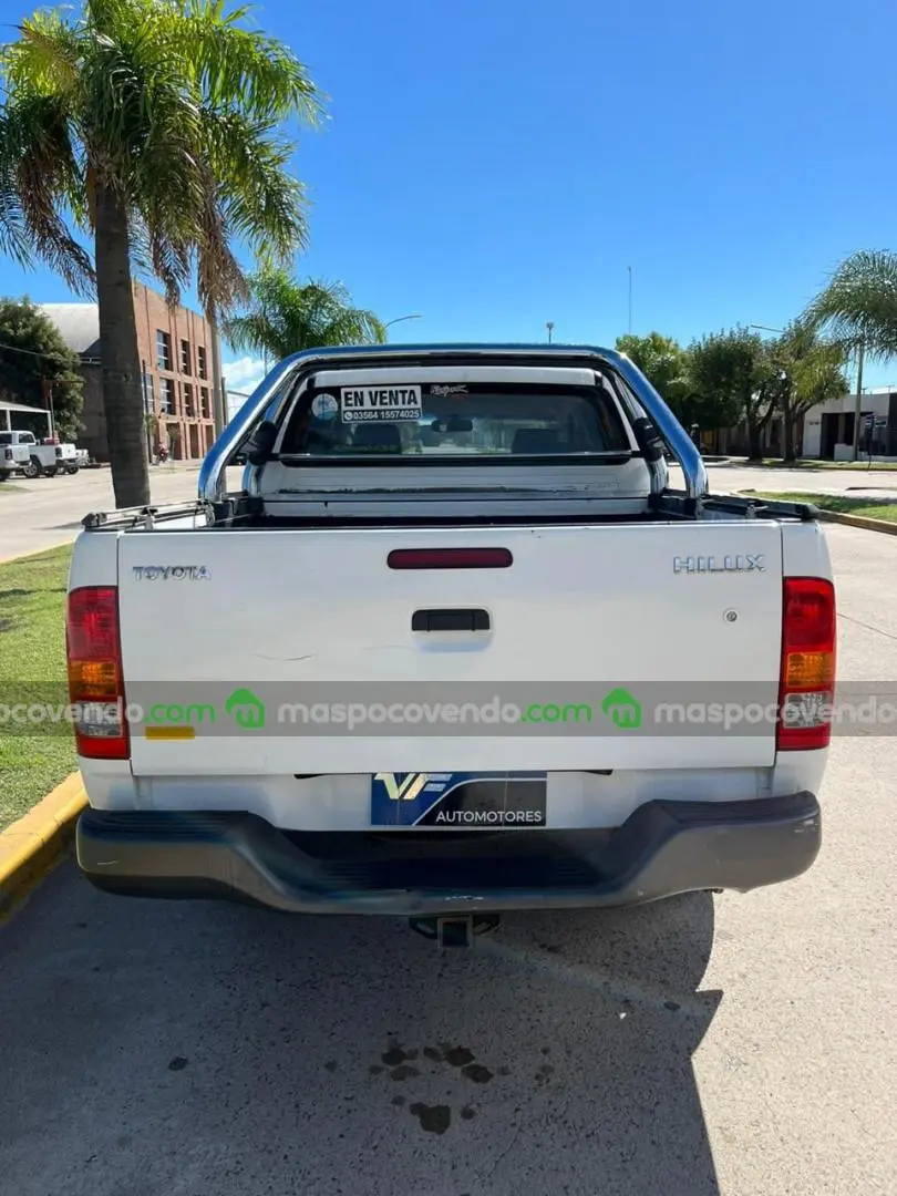 Toyota Hilux 4X2 Cabina Doble Dx Pack 2.5 Td  0 - foto 5