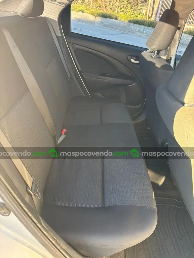 Toyota Etios 1.5 Xs - Año 2014  2014 - foto 3