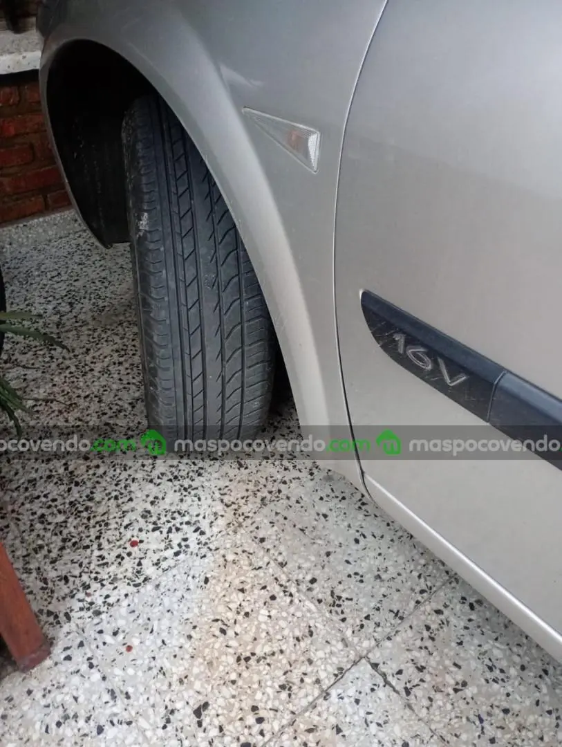 Renault Megane 1.6  0 - foto 2