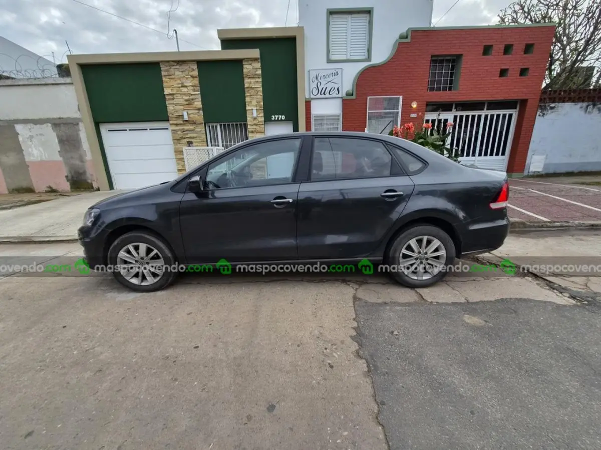 Volkswagen Polo 1.6  0 - foto 3