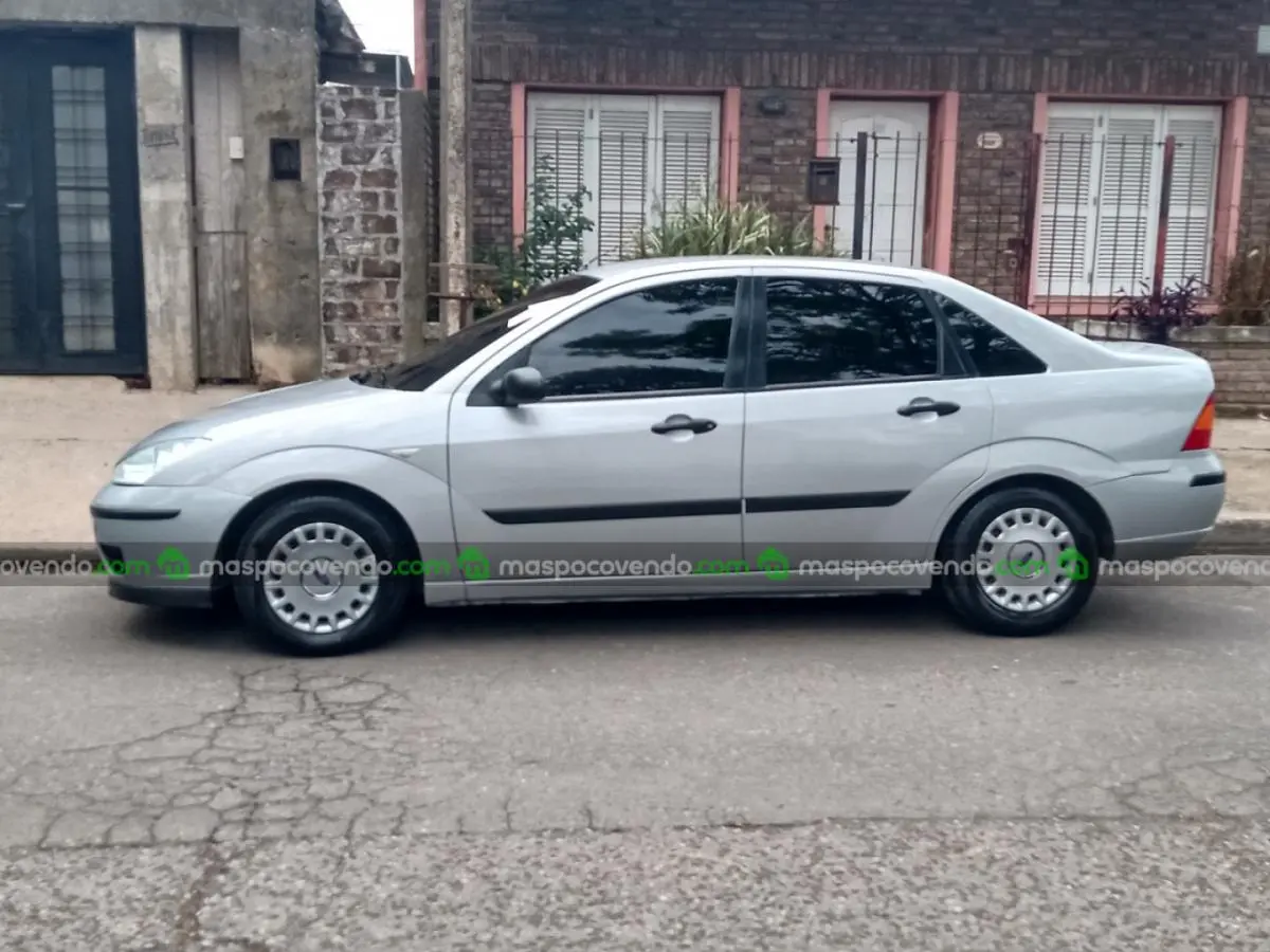 Ford Focus Ambiente 1.6  0 - foto 2