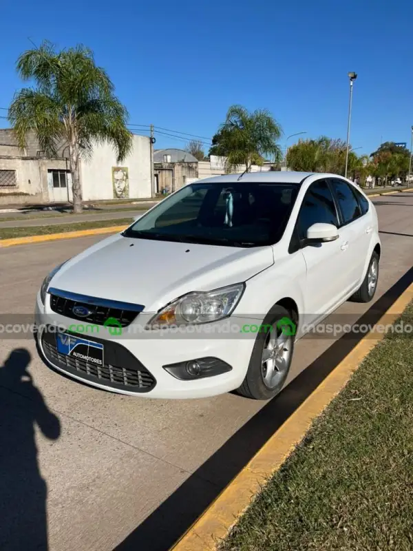 Ford Focus Trend 1.6  0 - foto 1