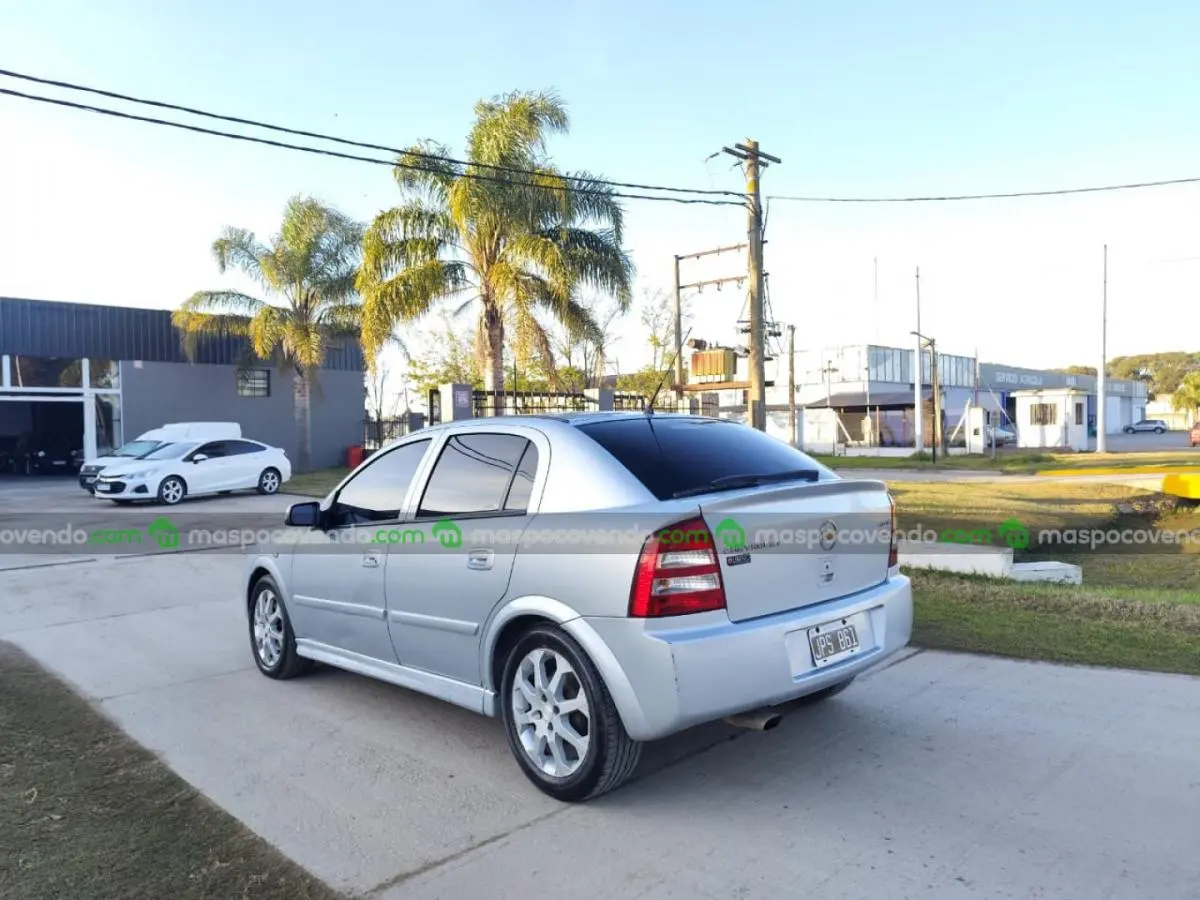 Astra Gls 2.0 5P  0 - foto 5
